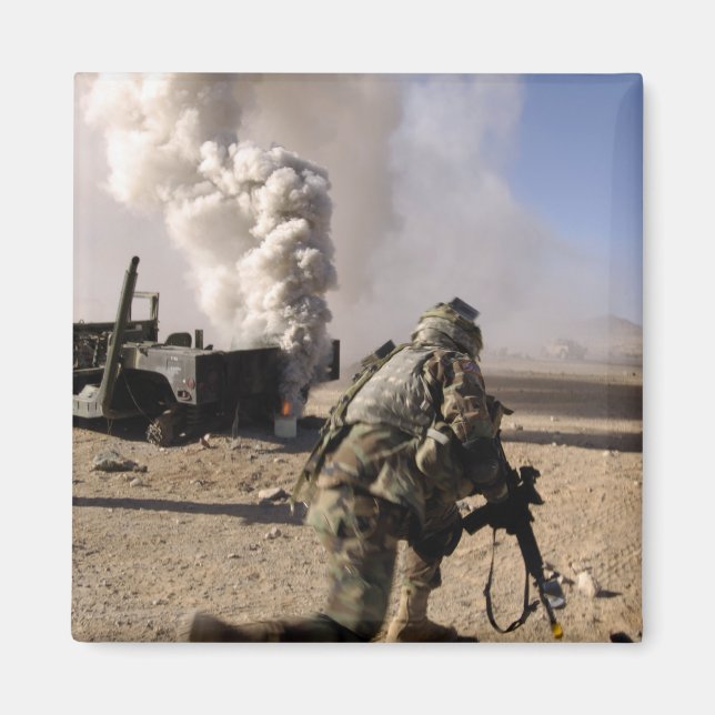 Aimant Un soldat réagit à une explosion contrôlée (Devant)