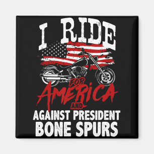 Aimant Un Vélo Anti-Trump Résiste Contre Le Président Bon