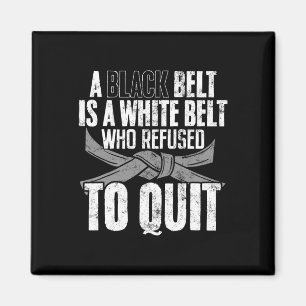 Aimant Une ceinture noire est une ceinture blanche drôle 
