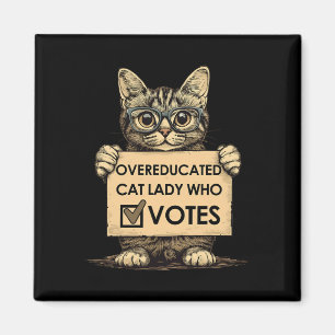 Aimant Une Femme Au Chat Suréduquée Qui Vote
