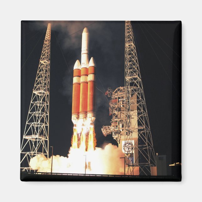 Aimant Une fusée Delta IV Lourde se lève (Devant)