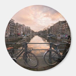 Aimant Vélos au coucher du soleil à Amsterdam