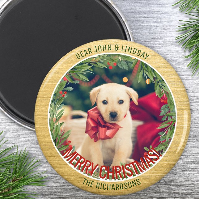 Aimant Verdure Wreath Photo personnalisée Gold Christmas  (Capture the spirit of holiday season with our custom Christmas photo magnet!)