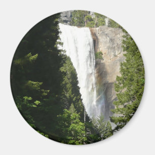 Aimant Vernal Falls II dans le Parc national de Yosemite
