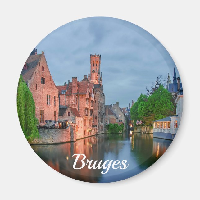 Aimant Vieille ville et beffroi la nuit à Bruges Magne (Devant)