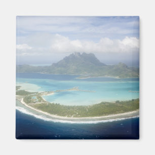 Aimant Vue aérienne d'un petit avion de ligne à Bora