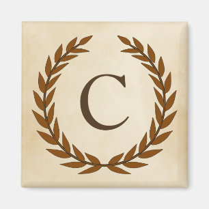 Aimant Wreath Laurel sur le monogramme de parchemin Initi