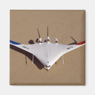 Aimant X-48B Corps à aile mixte véhicule aérien sans pilo