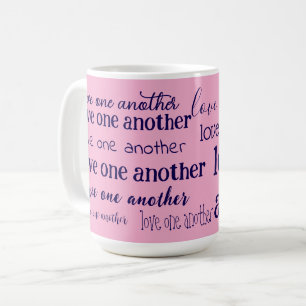 Aimez-vous les uns les autres mug à café