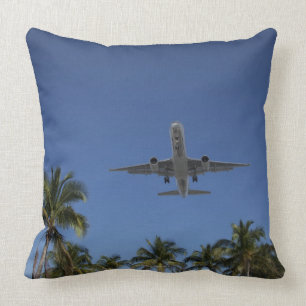 Airplane landing in Miami Throw Pillow