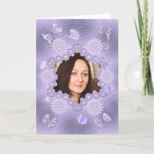 Ajouter une carte d'anniversaire lilas avec des fl