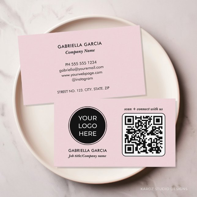 Ajouter une carte de visite avec logo rose et code (Simple and modern, blush pink business card, professional look, add your logo, qr code, social media)