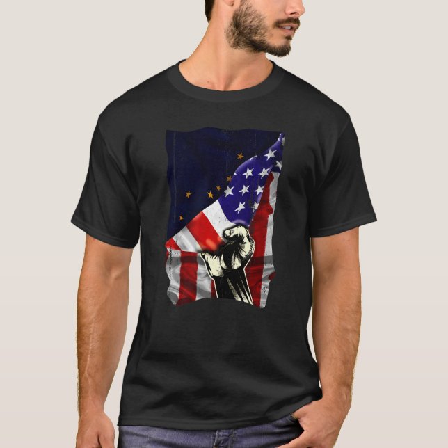 Alaska State Flag Distressed US American Patriotic T-Shirt (Front)