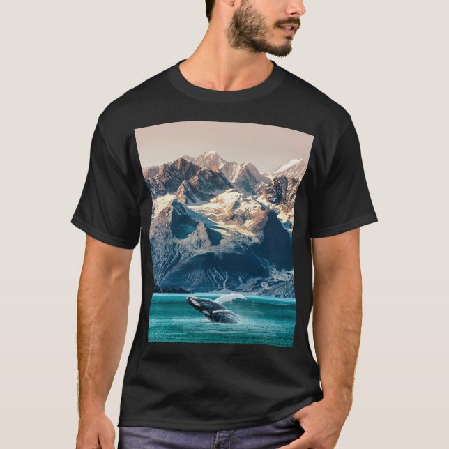 Alaska whale watching: boat excursion. T-Shirt (Front)
