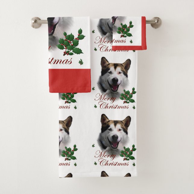 Alaskan Malamute Christmas Bath Towel Set (Insitu)