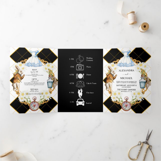 Alice au pays des merveilles Mariage Invitation à  (Intérieur)
