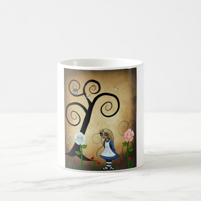 Alice dans la tasse d'art du pays des merveilles (Centre)