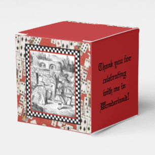 Alice in the Queen's Courtyard 1 Favor Box