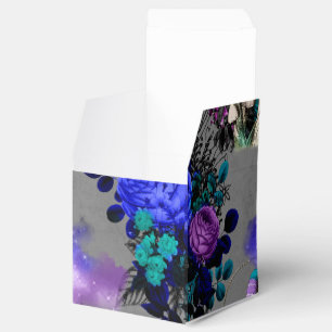 Alice in Wonderland Caterpillar Smoking Flowers Favor Box