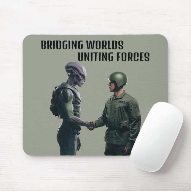 Alien and Soldier Mouse Pad (With Mouse)