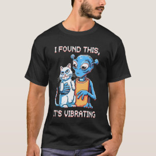 Alien Cat Pixel Retro SciFi Humour 3 T-Shirt