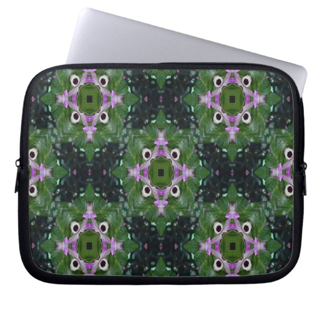 Alien Eyes... Laptop Sleeve (Front)