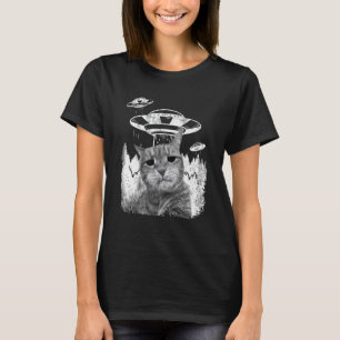 Alien  Grummpy Cat Selfie With Spaceship Behind T-Shirt
