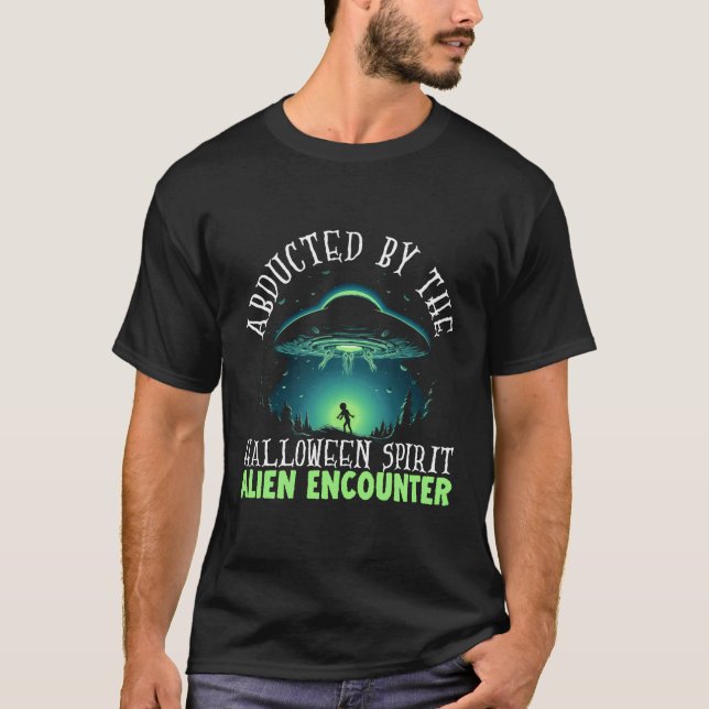 Alien Halloween Trick Or Treat Extraterrestrial Al T-Shirt (Front)