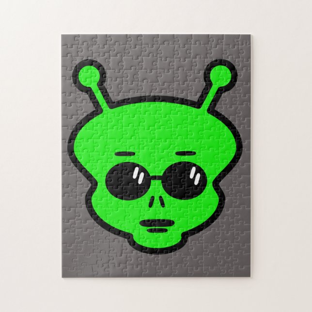 ALIEN LITTLE GREEN MAN JIGSAW PUZZLE (Vertical)