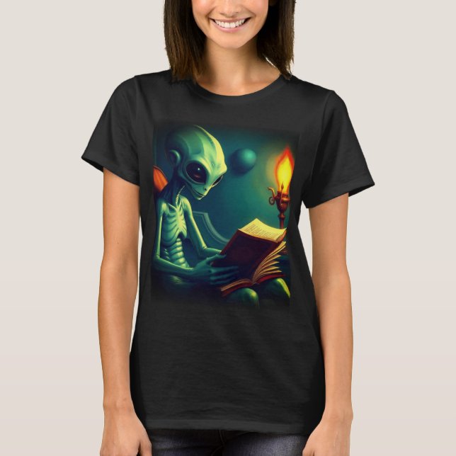 ALIEN READING T-Shirt (Front)