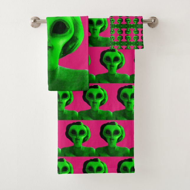 Alien Self Portrait Bath Towel Set (Insitu)
