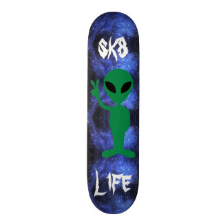 Alien skate deck