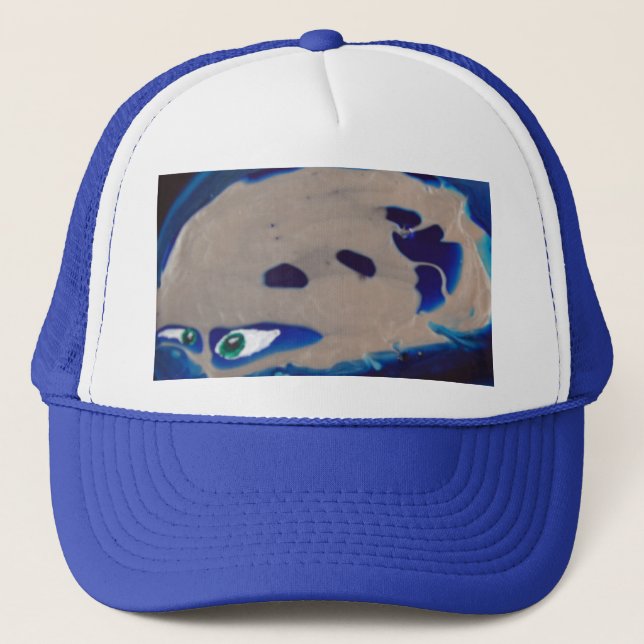Alien skull  trucker hat (Front)