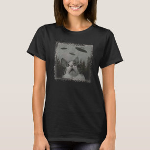 Alien UFO Funny Cat Selfie Kitty Vintage Graphic C T-Shirt