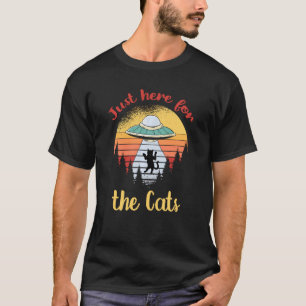 Alien Ufo Space Cat Kitties Kitten Aliens T-Shirt