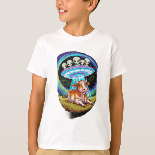 Aliens abducting cows but the cow looks happy or r T-Shirt