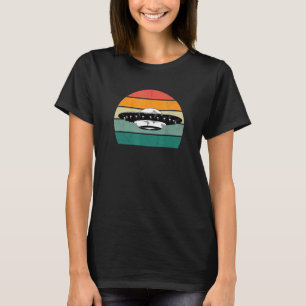 Aliens Alien Space Spaceship Beaming Green men spa T-Shirt