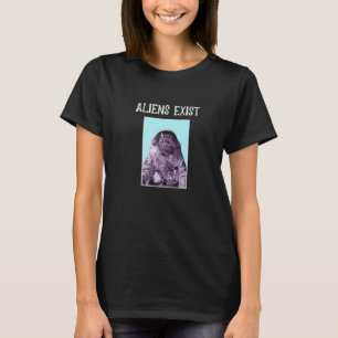 Aliens Exist UFO Hunter Astronaut Cat Space T-Shirt