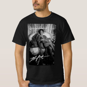 Alina Baraz classic T-Shirt