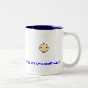 Allaitant la tasse (vote oui sur le lait maternel)
