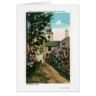 Allée de pierre Vue sur la tour sud et l'horloge d