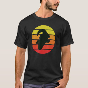 Alligator Crocodile Retro Sunset Cute Reptile Mom T-Shirt