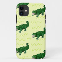 Alligator on yellow