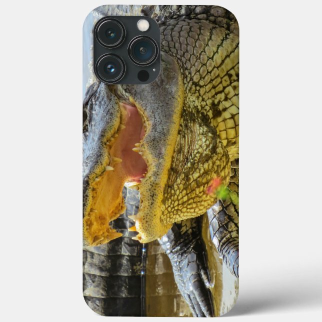 Alligator portrait. Face to face Case-Mate iPhone Case (Back)