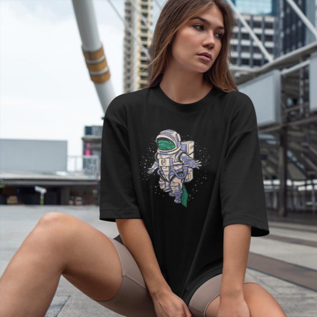 Alligator Space Astronaut   T-Shirt (Creator Uploaded)