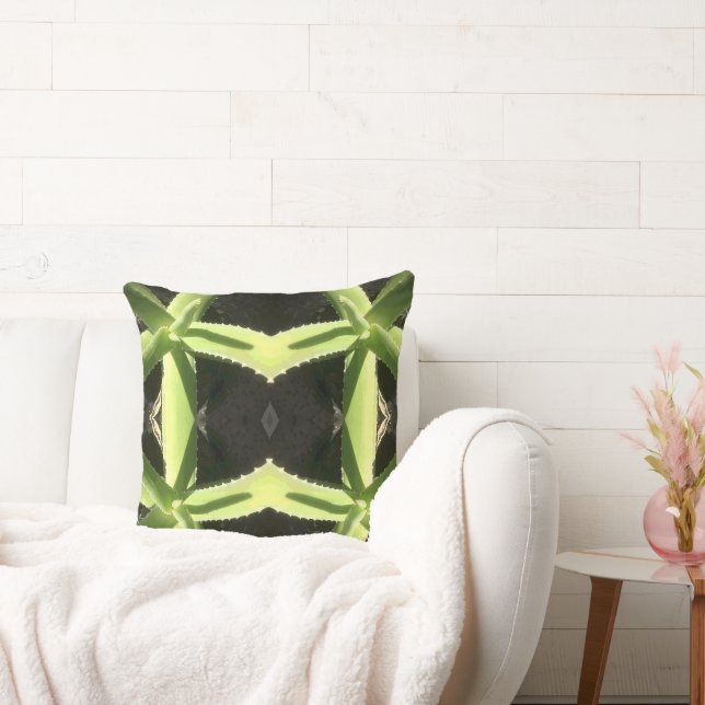 Aloe Pattern 3h Throw Pillow (Couch)