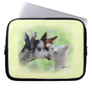 Alpacas Laptop Sleeve