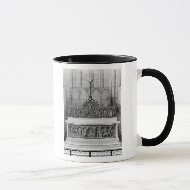 Altar and two altarpieces decorated mug (Right)