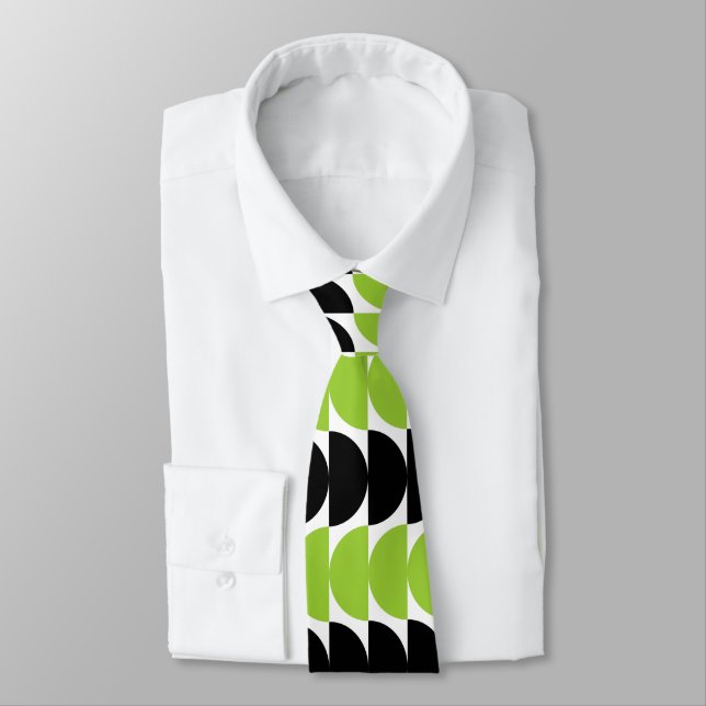 Alternating Crescents 02 - Martian Green and Black Tie (Tied)