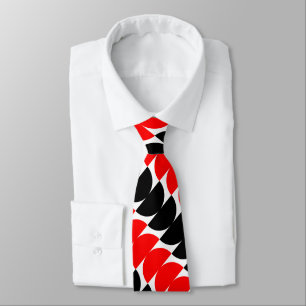 Alternating Crescents 02a - Red and Black Tie